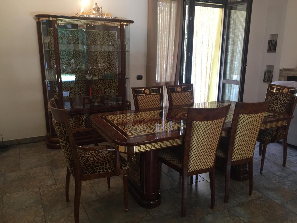 Villa Althea Ronago Экстерьер фото
