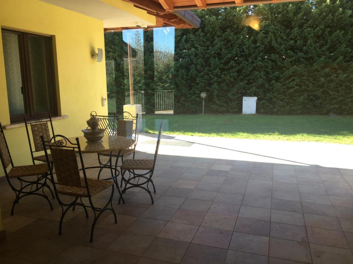 Villa Althea Ronago Экстерьер фото