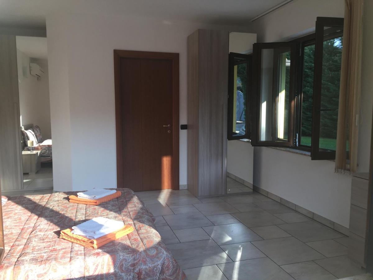 Villa Althea Ronago Экстерьер фото